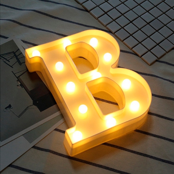 Letras Luminosas LED - ¡Con estas hermosas letras LED luminosas decorativas  conseguirás darle un toque único y personal a tu evento! 🎉😃